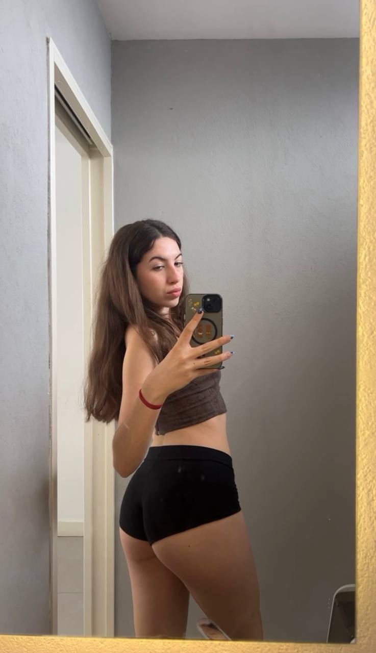 Amber in her underwear in Tifariti