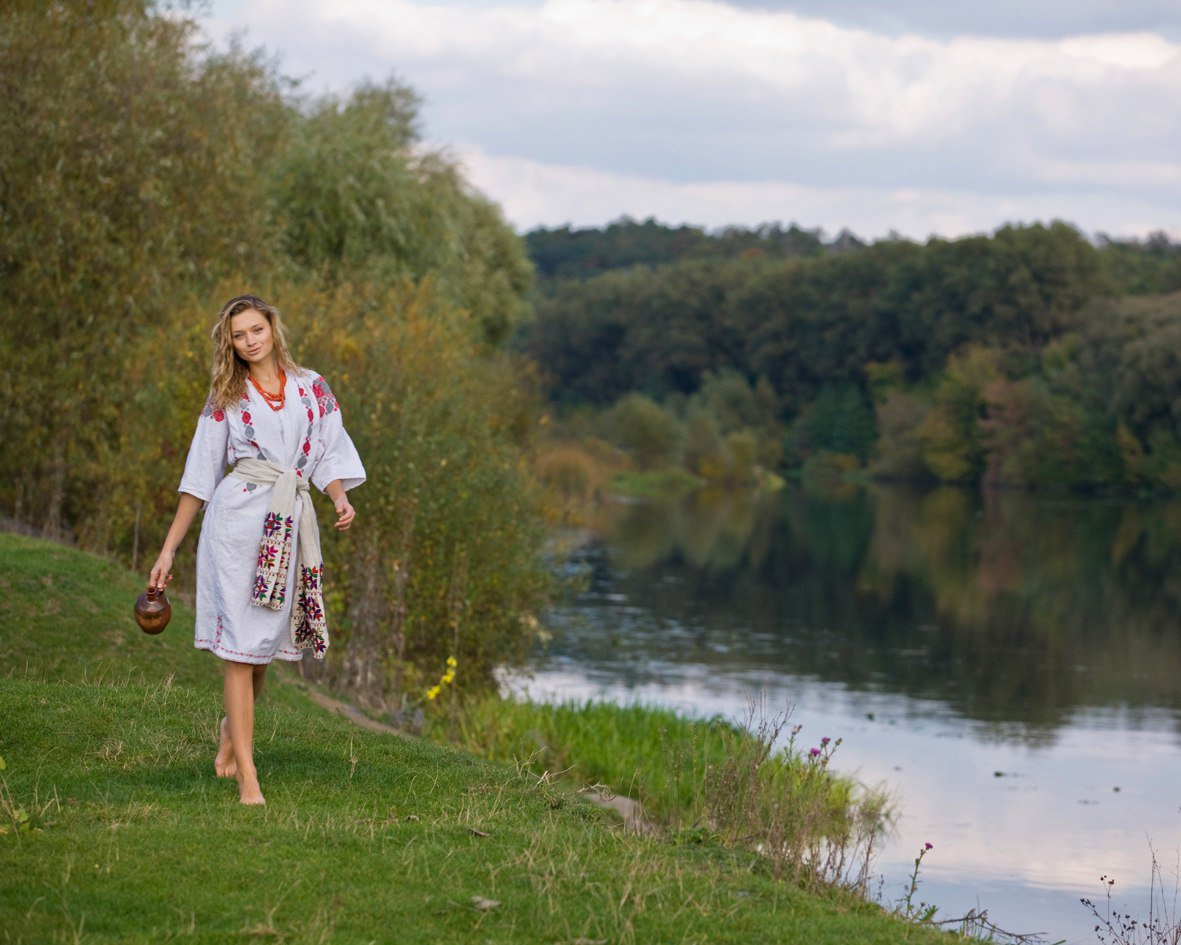 Nude girl Slavic women in Tifariti