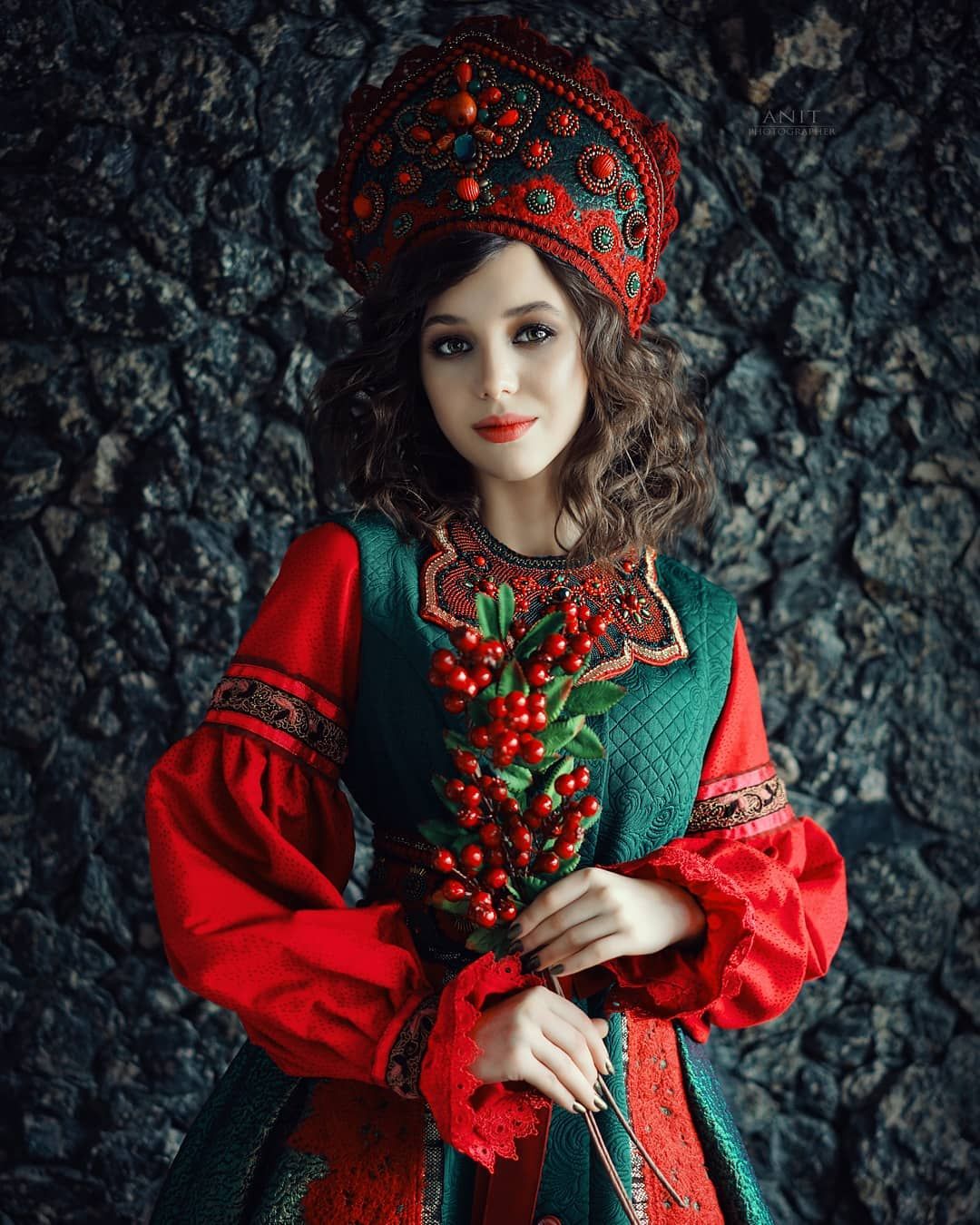 Nude girl Women in Slavic costumes in Tifariti