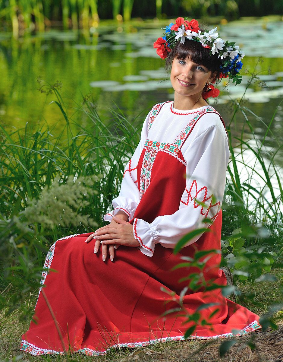 Beautiful girl Girls in Slavic costumes in Tifariti